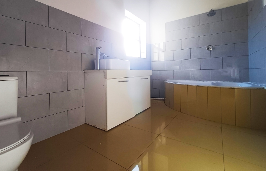 4 Bedroom Property for Sale in Palmiet Western Cape